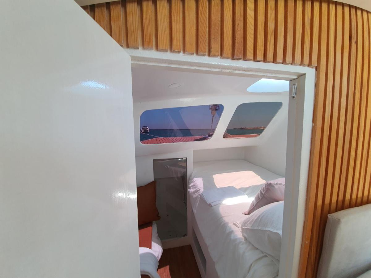 Hotel Barco Casa Catamara Sleepandboat Distretto di Distretto di Faro Esterno foto