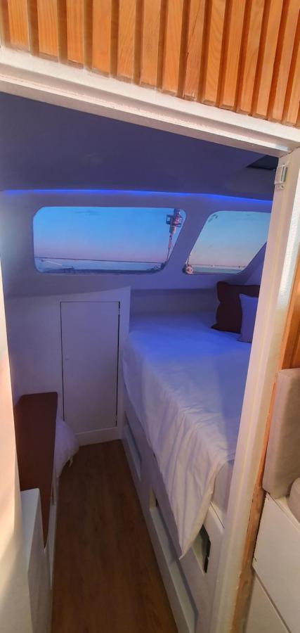 Hotel Barco Casa Catamara Sleepandboat Distretto di Distretto di Faro Esterno foto