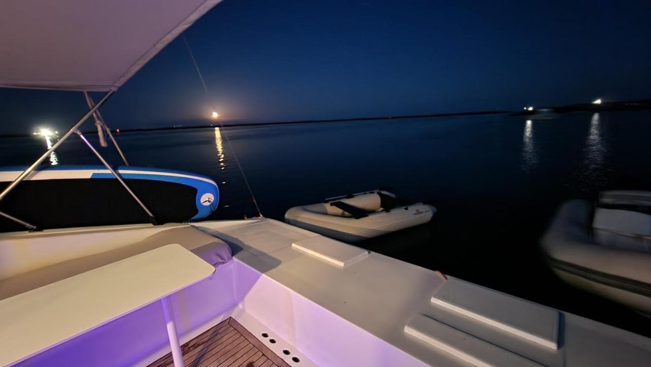Hotel Barco Casa Catamara Sleepandboat Distretto di Distretto di Faro Esterno foto